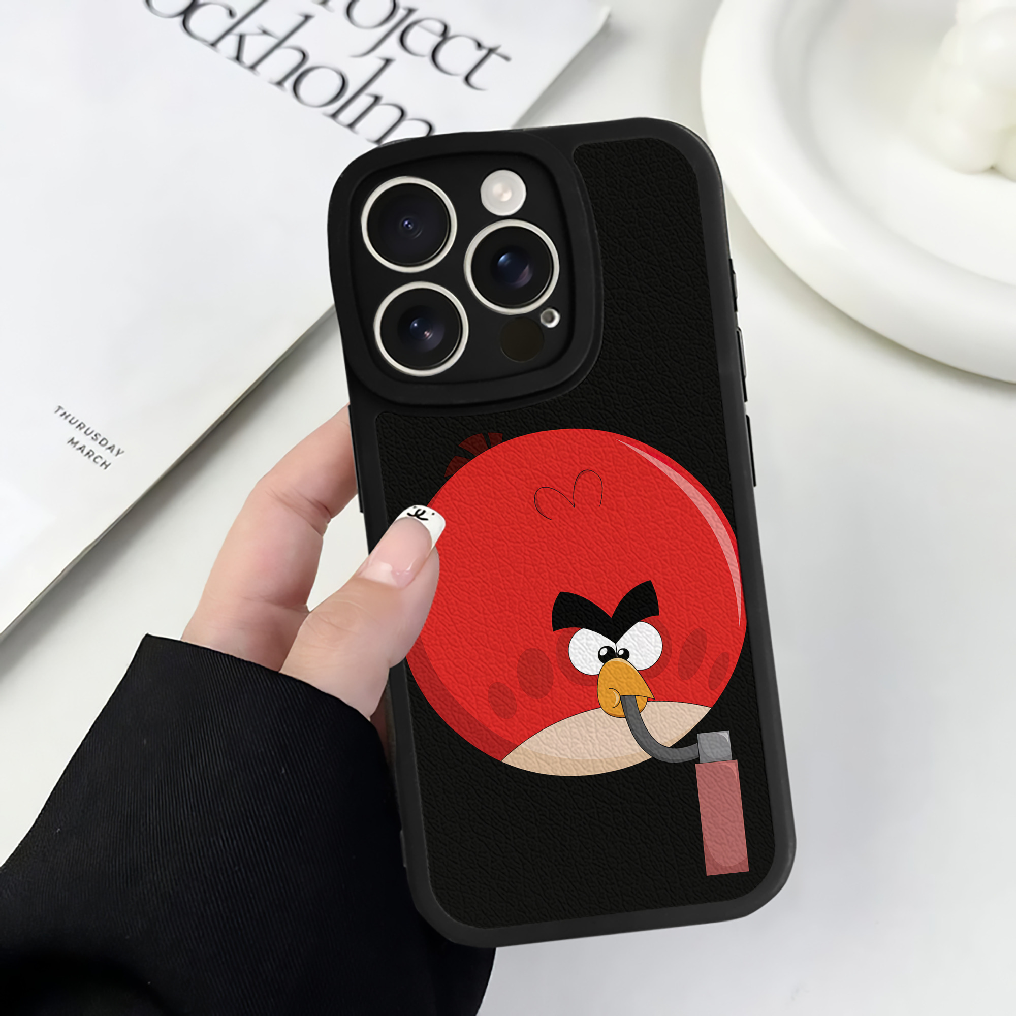 （画像用） Angry Birds アングリーバード 【iPhone 16シリーズ対応】シリコンスマホケース（レザー調） 材質：シリコン